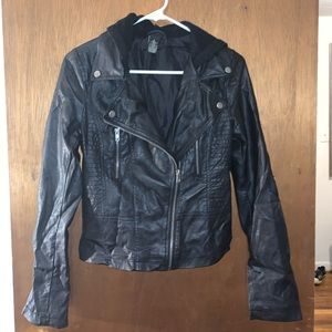 Rue 21 Women’s Faux Leather Jacket (Small)